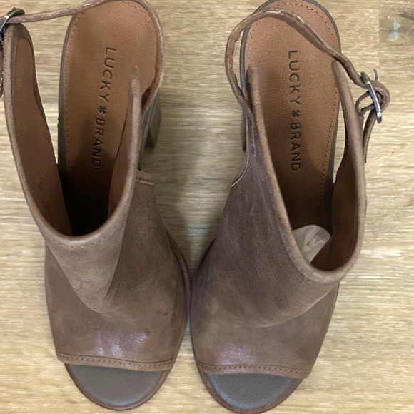 Lucky Brand 'Lisza' Open Toe Tan Brown Leather Bootie Shoes Wooden Heel‎ Size 8 - Picture 4 of 12